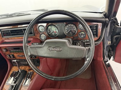 Lot 35 - 1990 Daimler Double-Six