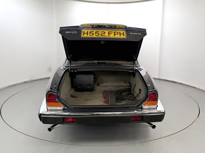 Lot 35 - 1990 Daimler Double-Six