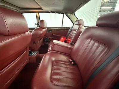 Lot 35 - 1990 Daimler Double-Six