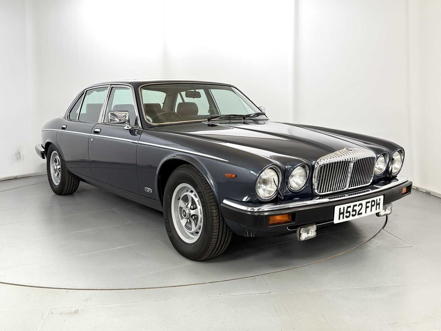 1990 Daimler Double-Six