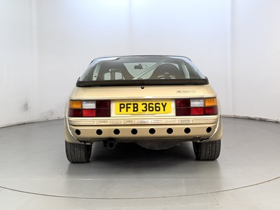 Lot 34 - 1983 Porsche 924