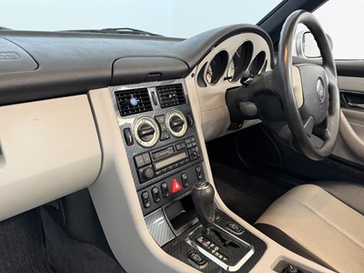 Lot 170 - 1997 Mercedes-Benz SLK230