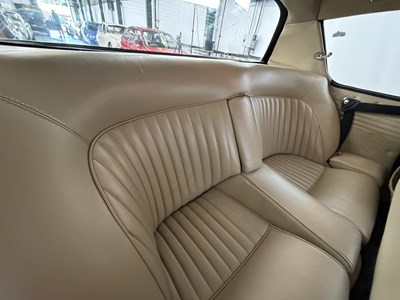 Lot 75 - 1971 Jensen Interceptor