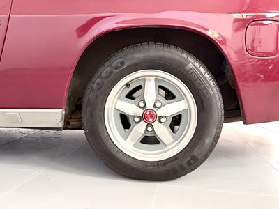 Lot 75 - 1971 Jensen Interceptor