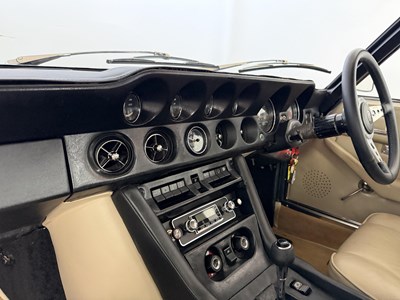 Lot 75 - 1971 Jensen Interceptor