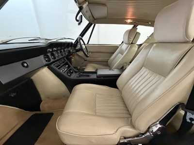 Lot 75 - 1971 Jensen Interceptor