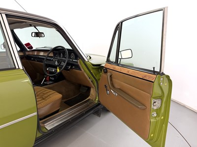 Lot 121 - 1975 Rover P6 3500