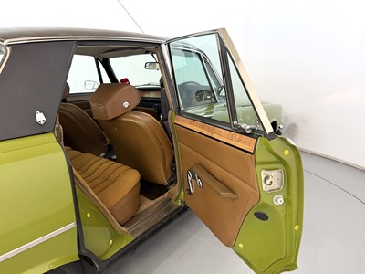 Lot 121 - 1975 Rover P6 3500