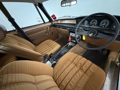 Lot 121 - 1975 Rover P6 3500