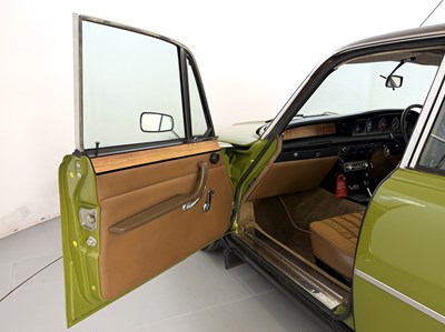 Lot 121 - 1975 Rover P6 3500