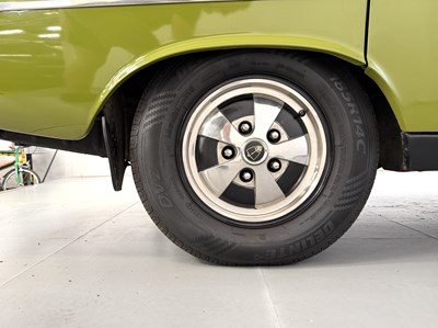 Lot 121 - 1975 Rover P6 3500