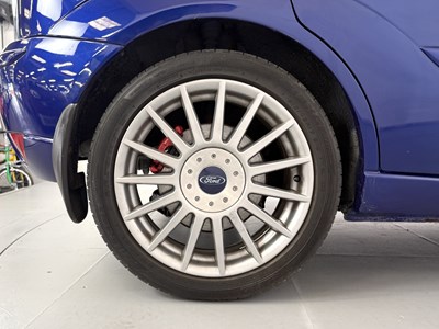 Lot 2004 Ford Focus ST170