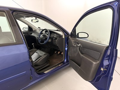 Lot 2004 Ford Focus ST170