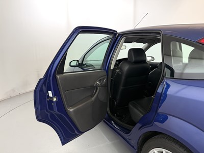 Lot 2004 Ford Focus ST170