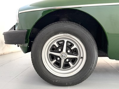 Lot 1980 MG B Roadster