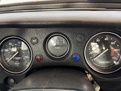 Lot 1980 MG B Roadster
