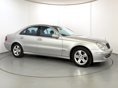 Lot 95 - 2003 Mercedes-Benz E320