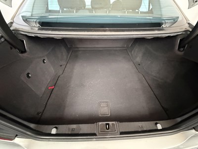 Lot 95 - 2003 Mercedes-Benz E320