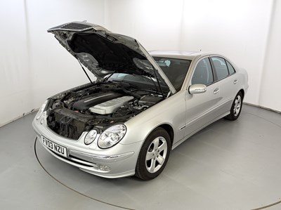 Lot 95 - 2003 Mercedes-Benz E320