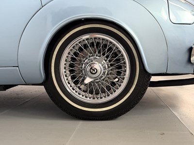 Lot 9 - 1967 Daimler 250