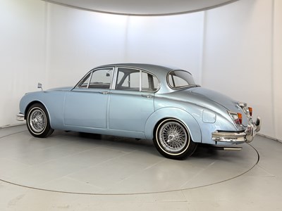 Lot 9 - 1967 Daimler 250