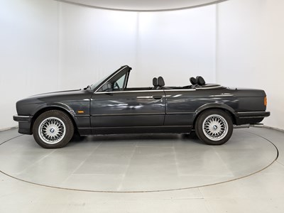 Lot 143 - 1988 BMW 325i