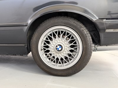 Lot 143 - 1988 BMW 325i