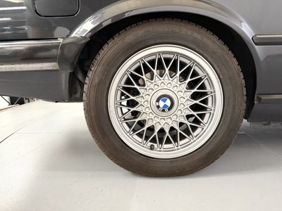 Lot 143 - 1988 BMW 325i