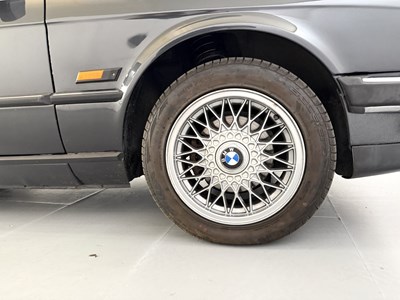 Lot 143 - 1988 BMW 325i