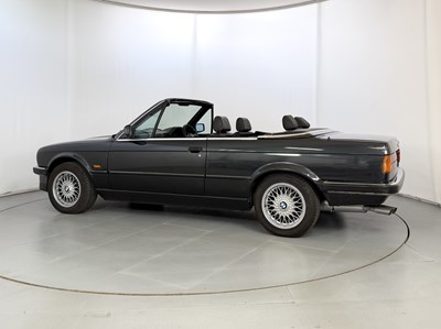 Lot 143 - 1988 BMW 325i