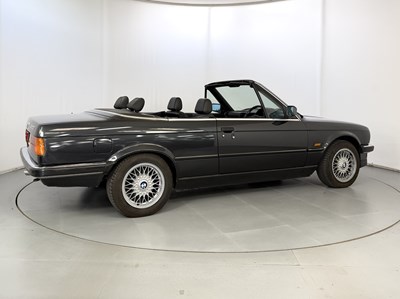 Lot 143 - 1988 BMW 325i