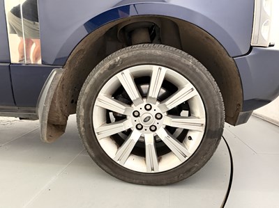 Lot 126 - 2004 Land Rover Range Rover 4.4