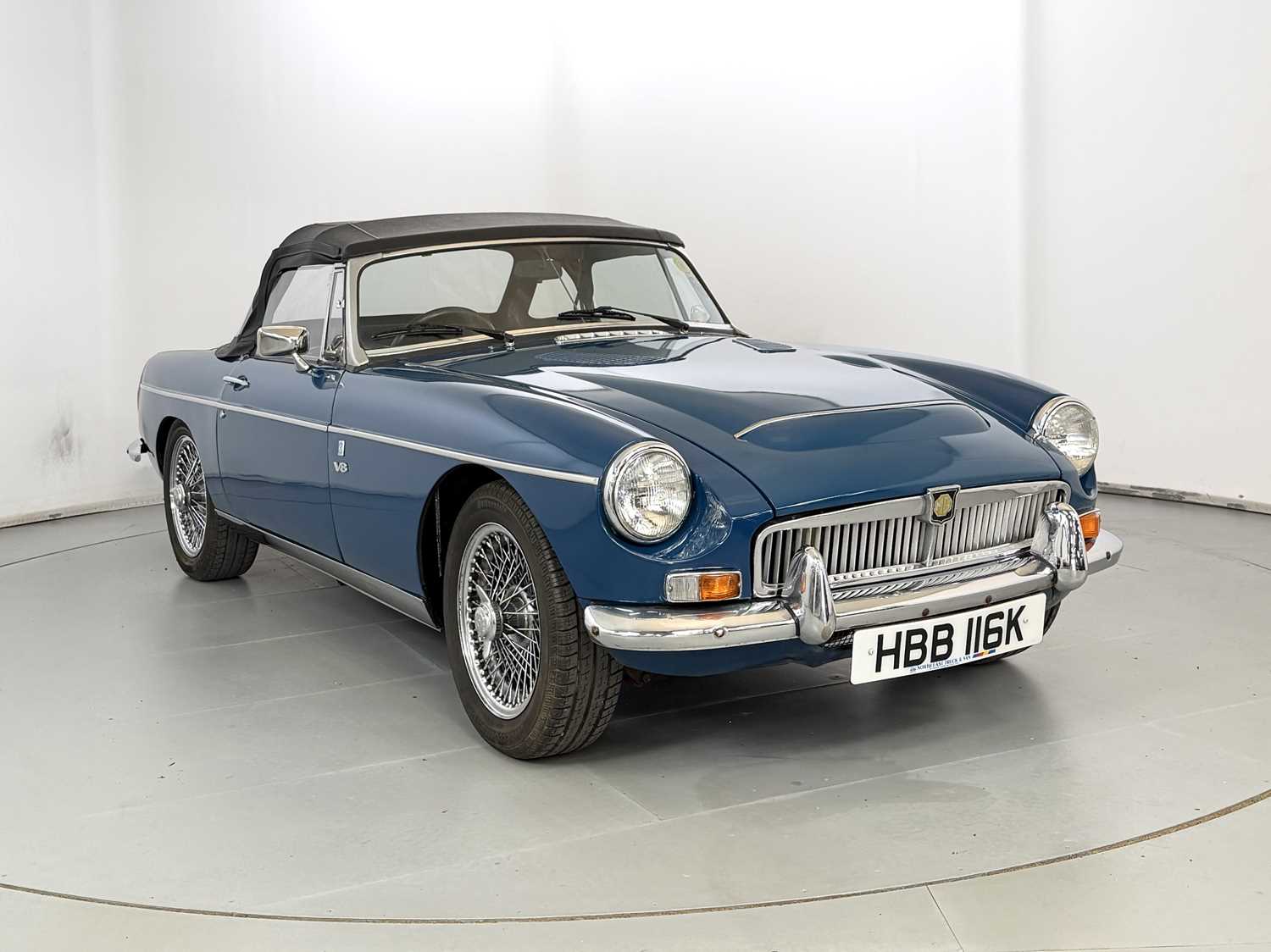 Lot 85 - 1972 MG B V8 Roadster
