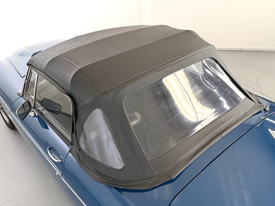 Lot 85 - 1972 MG B V8 Roadster