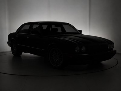 Lot 1998 Jaguar XJR