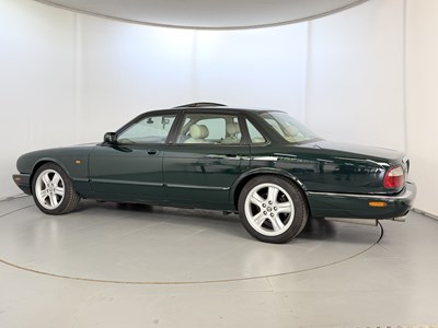 Lot 1998 Jaguar XJR