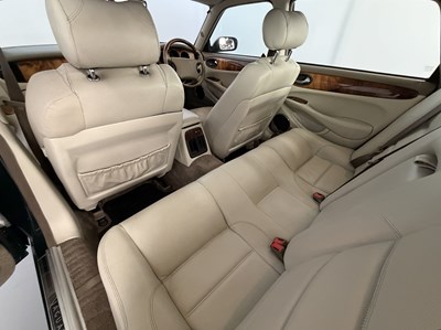 Lot 1998 Jaguar XJR