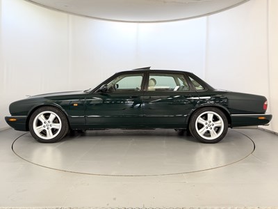 Lot 1998 Jaguar XJR