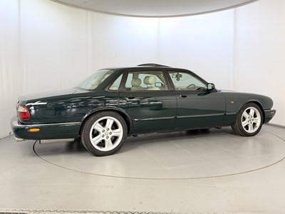 Lot 1998 Jaguar XJR