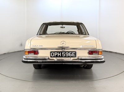 Lot 1967 Mercedes-Benz 250SE
