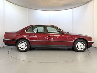 Lot 1997 BMW 728i