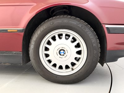 Lot 1997 BMW 728i