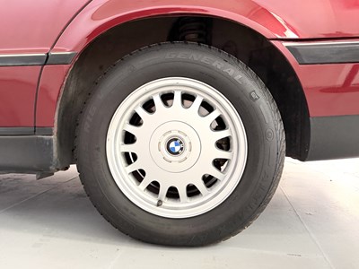 Lot 1997 BMW 728i
