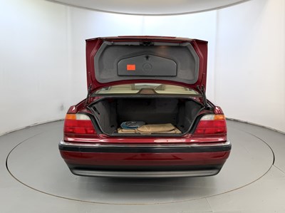 Lot 1997 BMW 728i