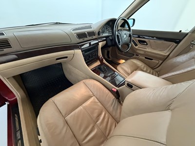 Lot 1997 BMW 728i