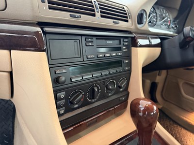 Lot 1997 BMW 728i