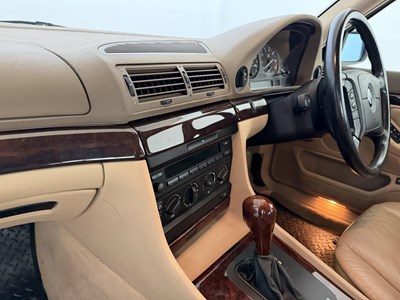 Lot 1997 BMW 728i