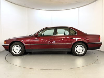 Lot 1997 BMW 728i