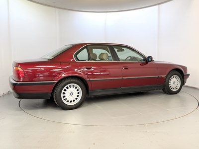 Lot 1997 BMW 728i