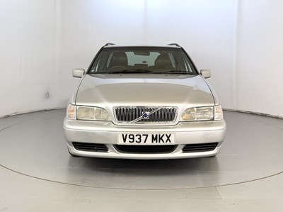 Lot 1999 Volvo V70 - NO RESERVE